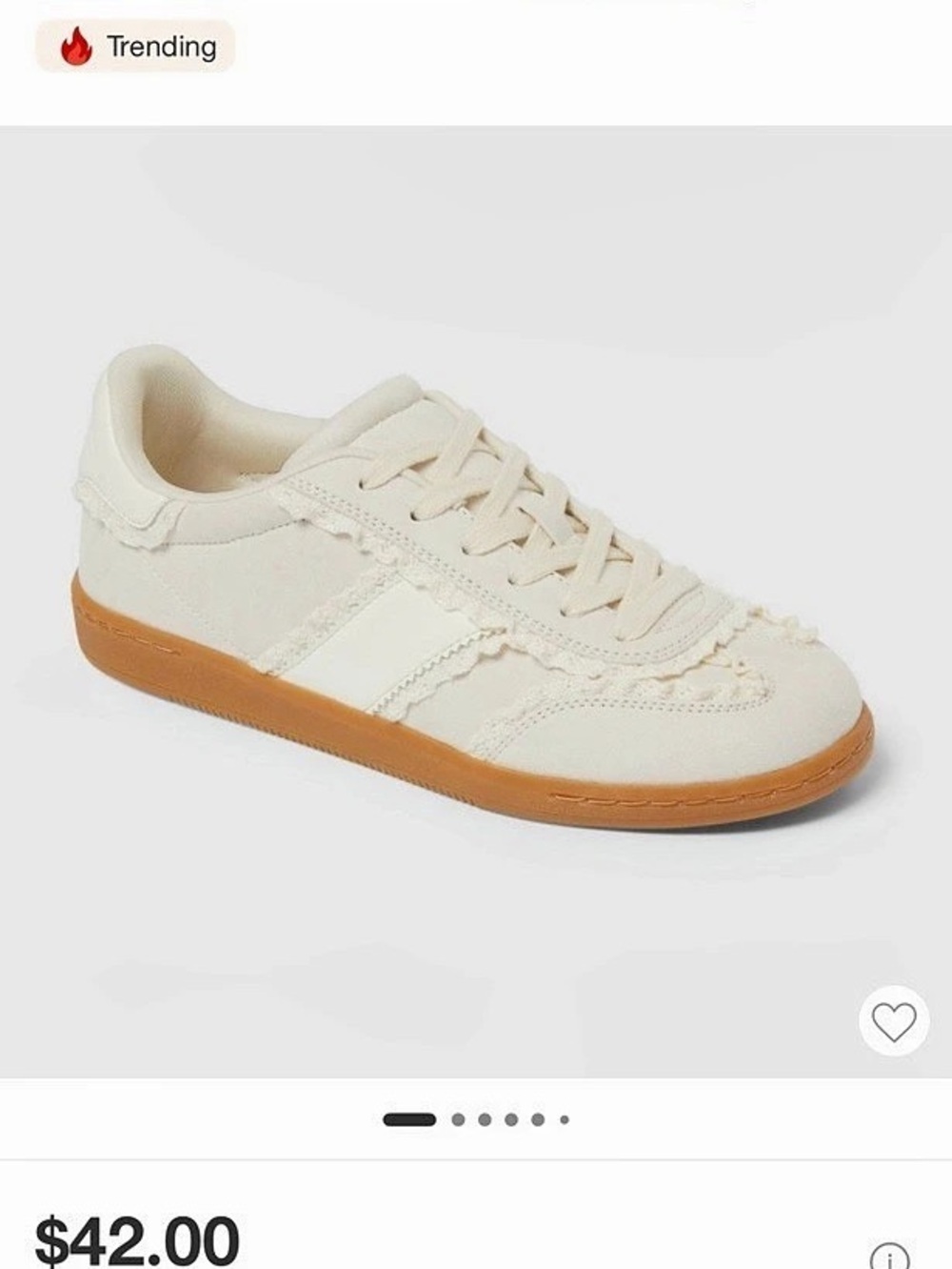 Universal Thread® Cream 8.5 ® Sneakers Cream US 8.5